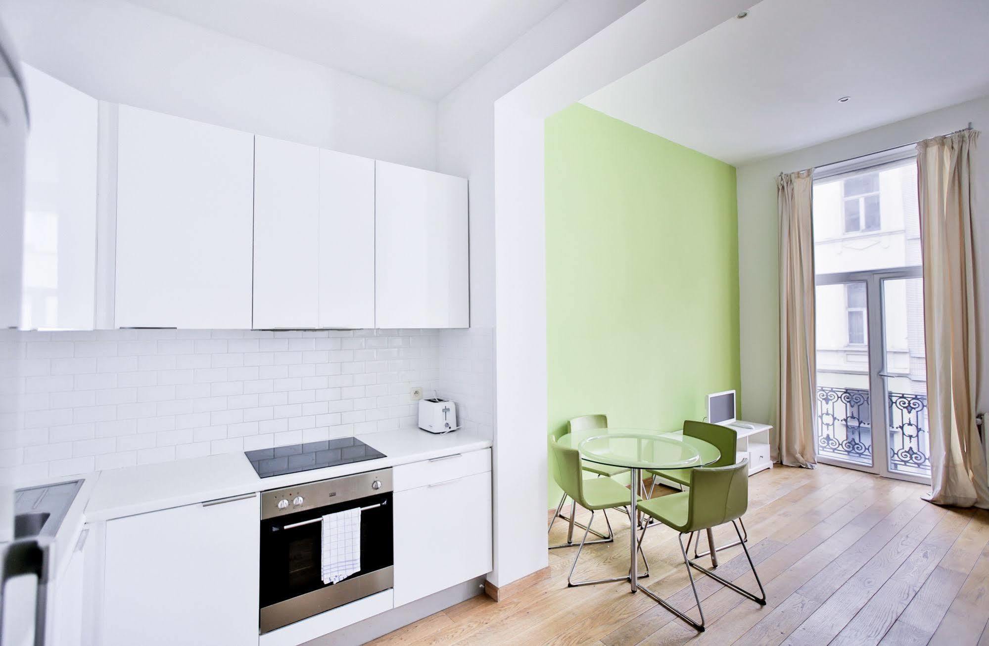 Louise Uptown Apartments Brussel Buitenkant foto