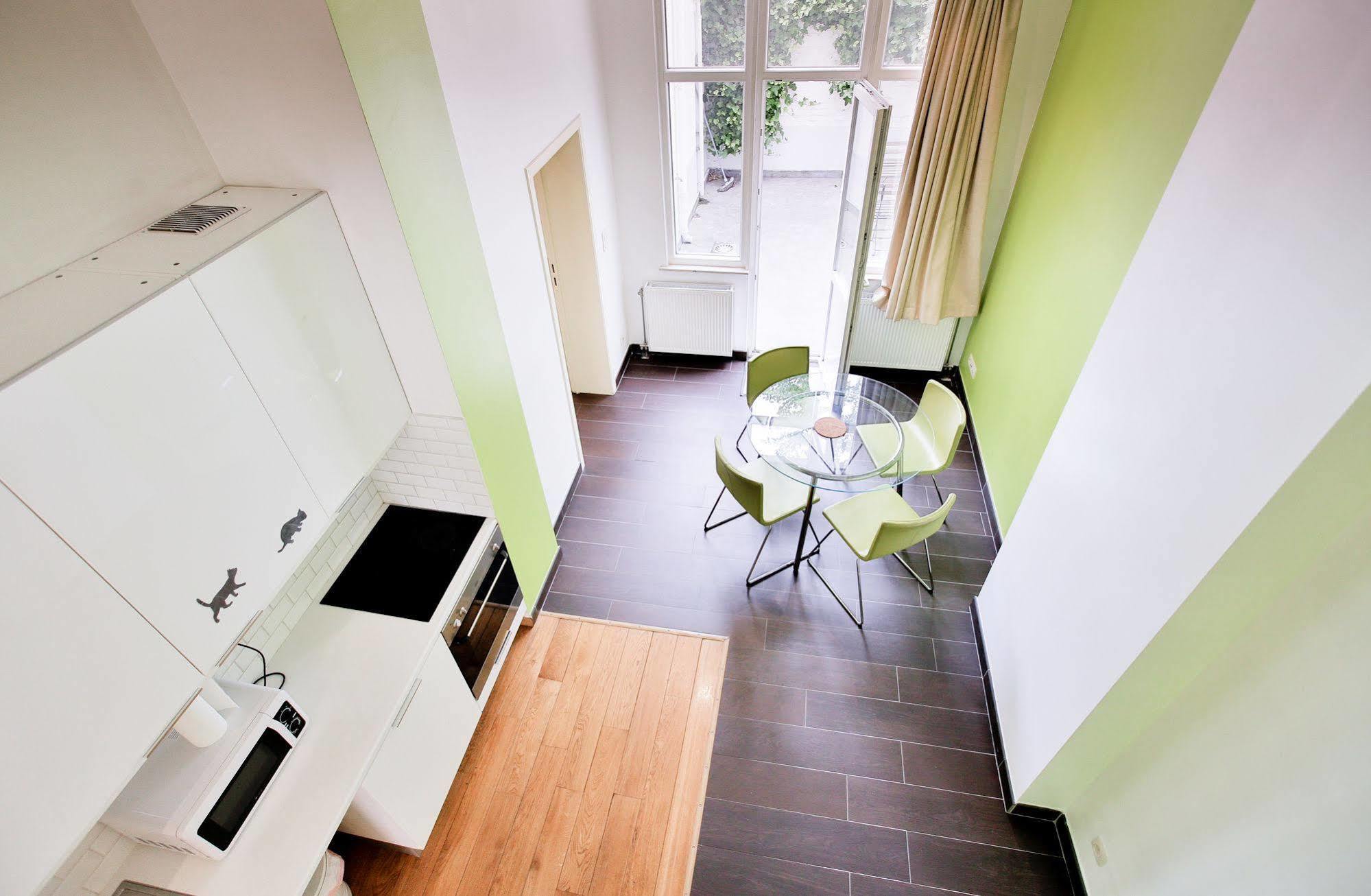Louise Uptown Apartments Brussel Buitenkant foto
